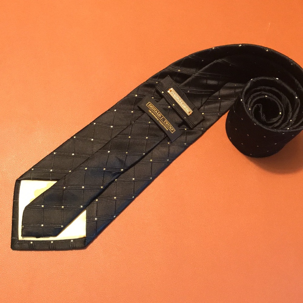 Donald Trump XLong Silk Tie - Picture 2 of 9